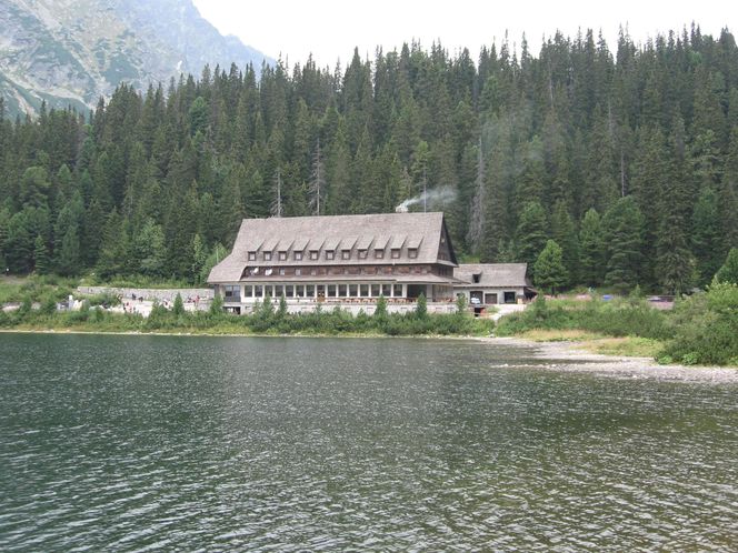 Schronisko nad Popradzkim Stawem