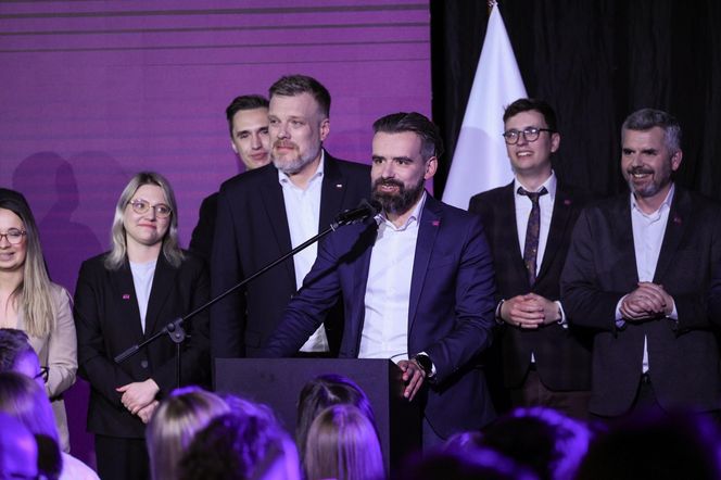  Wieczór wyborczy Adriana Zandberga
