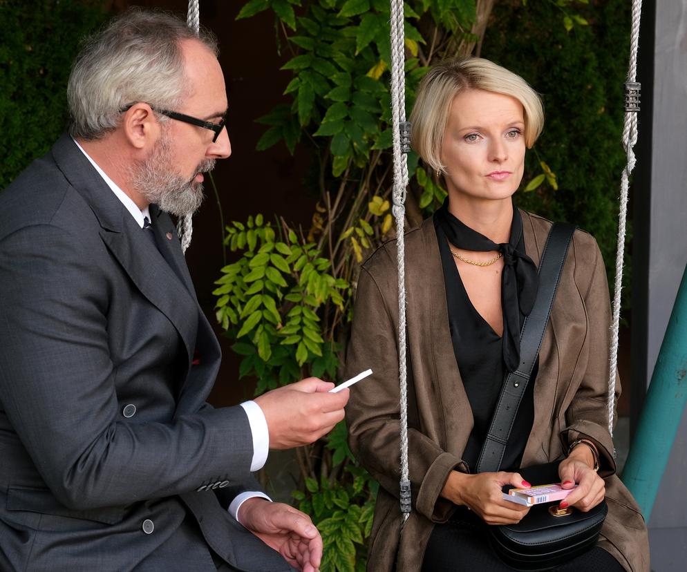 M jak miłość odc. 1708. Adam Werner (Jacek Kopczyński), Weronika (Ewelina Kudeń-Nowosielska)