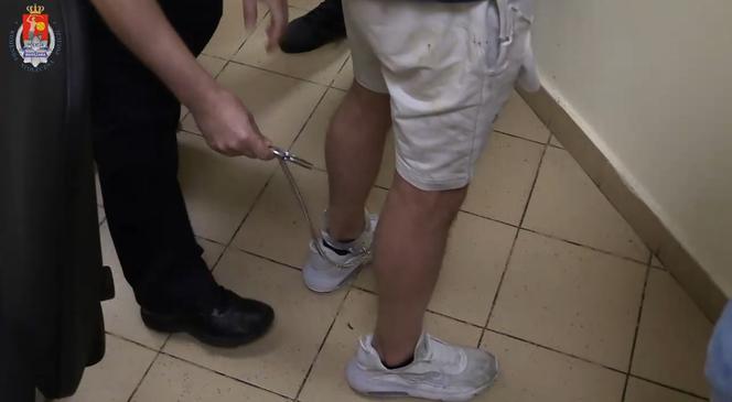 Groza na Nowym Świecie! NAĆPANY AGRESOR skatował kobietę!