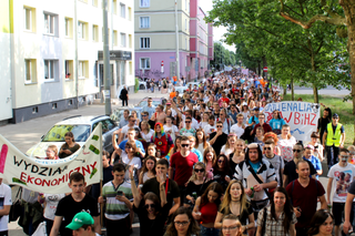 Korowód studentów przeszedł ulicami Szczecina