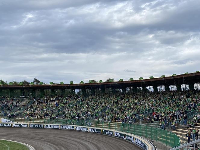 Za nami Derby Ziemi Lubuskiej. Tłumy kibiców. Tak wyglądała Strefa Falubaziaka [zdjęcia]