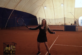 Kasia Węsierska pierwszy raz gra w tenisa! Zobaczcie, jak jej poszło w ESKA xD!
