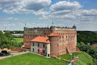 Ten zamek krzyżacki w kujawsko-pomorskim trzeba zobaczyć. Było tu wiele ważnych postaci historycznych [GALERIA]