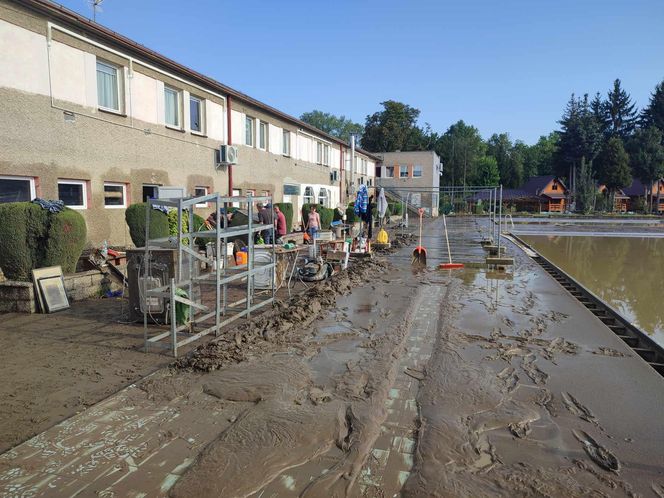 Te obiekty sportowe nie przetrwały powodzi. Potrzebna jest pomoc dla sportowców 