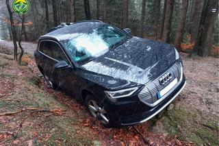 Wjechał na czarny szlak, bo chciał autem pokonać Karkonosze! 