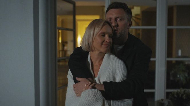 M jak miłość, odcinek 1883: Ostatnie chwile Doroty i Bartka w Grabinie. Przygotuje dla żony romantyczny prezent - ZDJĘCIA, WIDEO