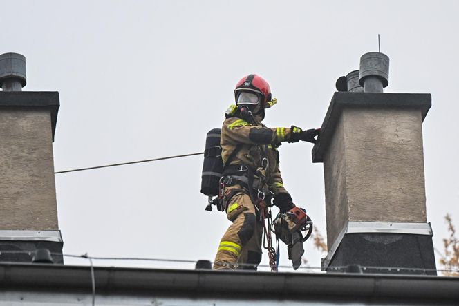 Pożar kamienicy przy ul. Miedzianej w Warszawie 29.10.2024