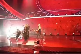 Muzyk Patrycji Markowskiej upadł na scenie w Opolu