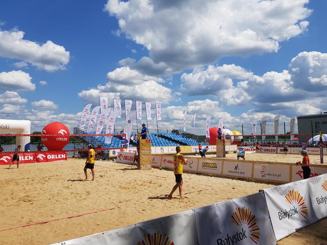 Turniej Plaża Open 2023 w Białymstoku. Wystartowały zmagania na plaży Dojlidy