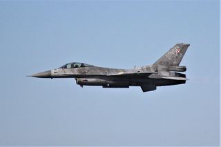 Polskie F-16V Jastrząb będą bliższe F-35. Czym jest MLU i jaki ma cel?