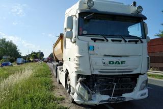 Zderzyli się z tirem. 3-latka zakleszczona w samochodzie! Dramatyczna akcja 