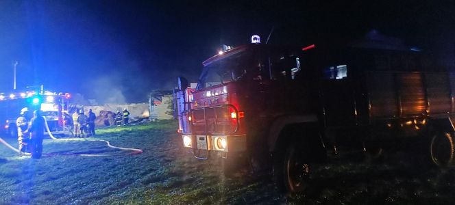 Ogromna tragedia w Irządzach. Bydło spłonęło żywcem, łunę ognia widać było z daleka