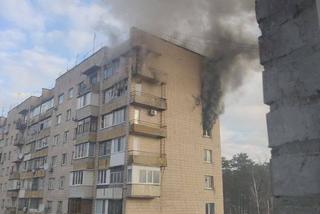Pocisk uderzył w blok mieszkalny w Buczy pod Kijowem
