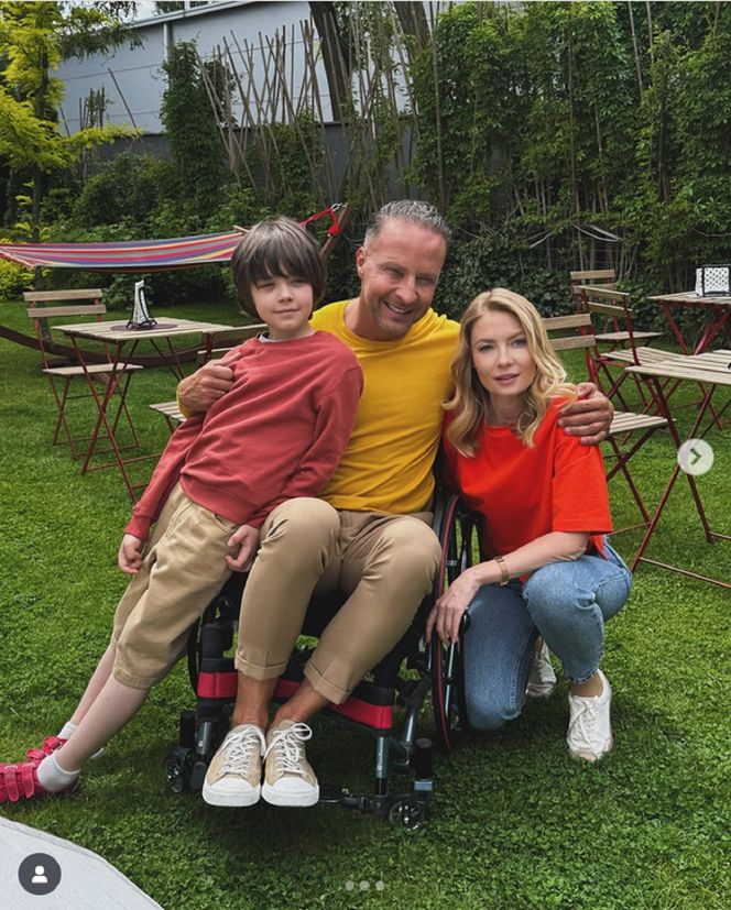 Barwy szczęścia na planie. Mateuszek (Filip Kowalewicz), Dominika (Karolina Chapko), Sebastian (Marek Krupski)