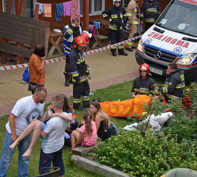 Zarwał się balkon pod kolonistami