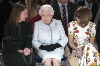 Królowa wybiegów! Brytyjska monarchini śledzi trendy?