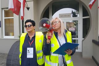 Pracownicy sanepidu w Bydgoszczy wyszli na ulice i zaprotestowali! [ZDJĘCIA]