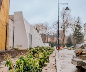 Budowa nowego pasażu do Manufaktury dobiega końca