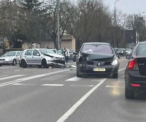 Wypadek dwóch osobówek w Białymstoku. Utrudnienia przy centrum miasta