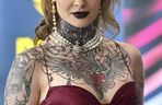 Monika Miller cała na czerwono! Zaszalała z kreacją. Dobrała do niej perły