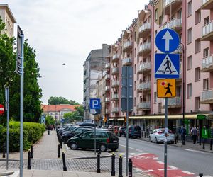 Ulice Śródmieścia Warszawy, na których urzędnicy dostaną miejsca parkingowe