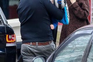 TOMASZ KAROLAK Z RODZINĄ