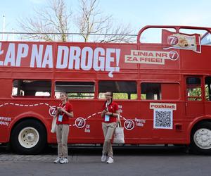 Czerwony autobus linii 7Days już na ulicach Lublina! Za nami inauguracja trasy podczas parady studentów