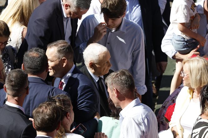 Podsumowali kampanię Nawrockiego. Kaczyński zachwycony rodziną prezydenta elekta
