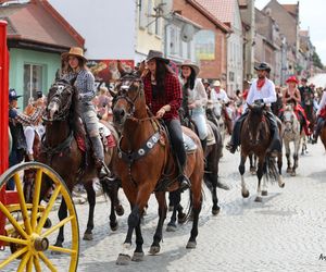 Piknik Country i Folk 2025. Tysiące fanów muzyki przyjechały do Mrągowa na kultowy festiwal