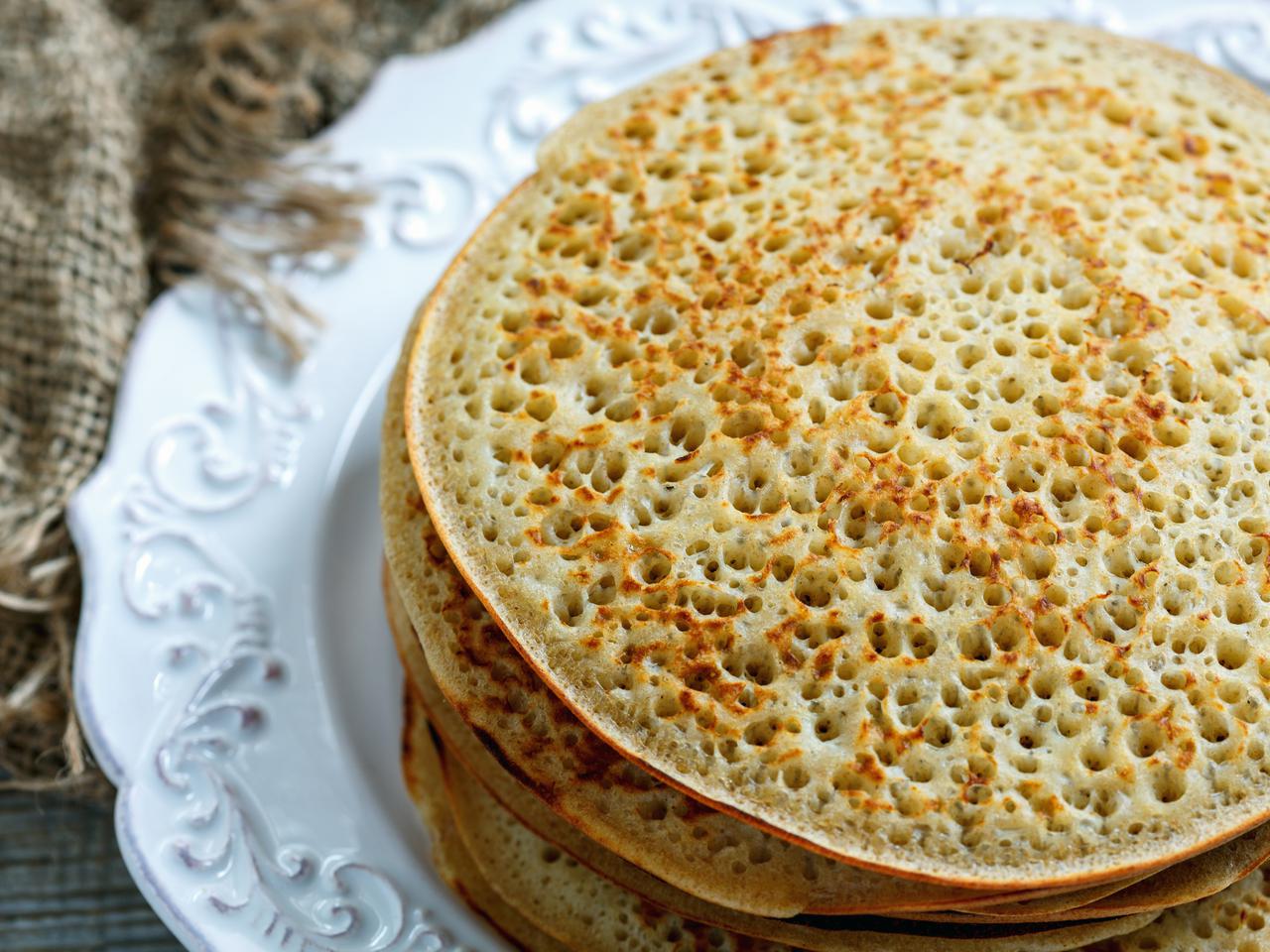 Dietetyczne naleśniki z otrębami: przepis. Czy naleśniki mogą być dietetyczne? [GALERIA]