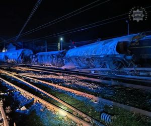 Zderzyły się pociągi w Kuźni Raciborskiej. Jeden z maszynistów trafił do szpitala