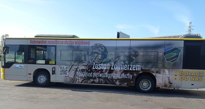 Reklamy rekrutacji do wojska na autobusach PKM Katowice