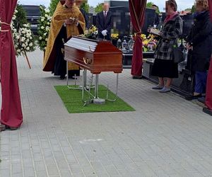 Pogrzeb pana Mikołaja z Siedlec. Do końca szukał rodziny dla 9-letniego syna. Spełniłem swoje marzenie