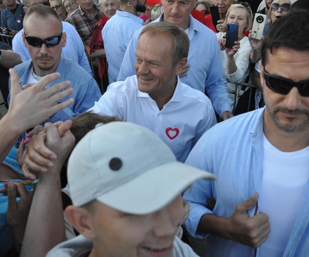 Donald Tusk, lider Platformy Obywatelskiej w Skarżysku-Kamiennej (Świętokrzyskie)