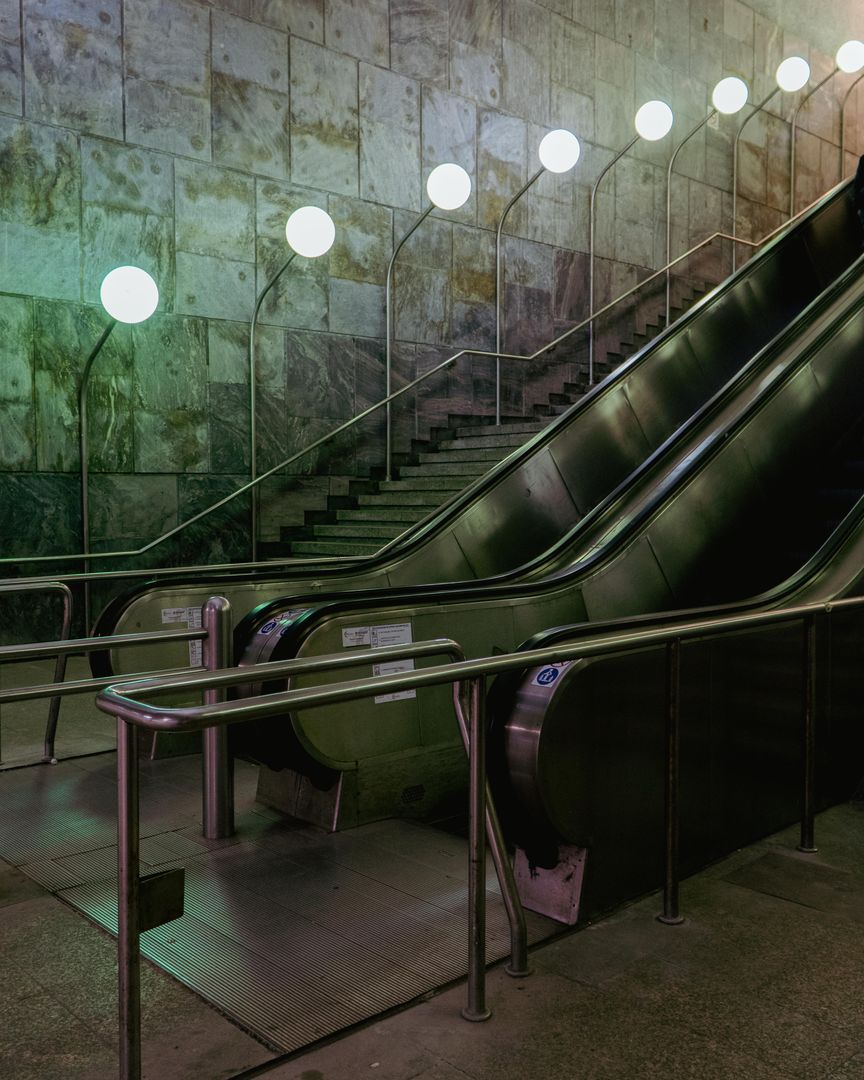 Dworzec PKS w Gdańsku. Schody ruchome