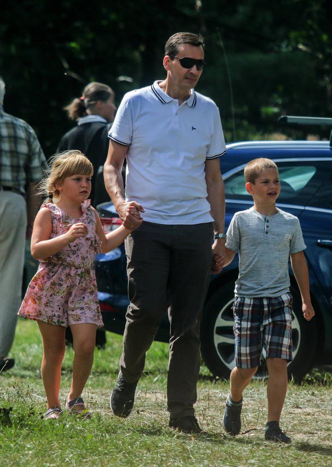 Premier Mateusz Morawiecki z dziećmi