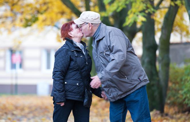 Miłość trafiła nas na cmentarzu