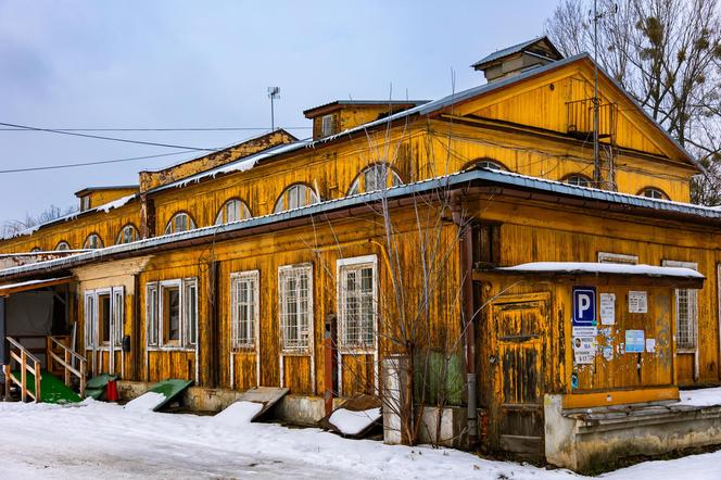 Osiedle "Przyjaźń" w Warszawie - zobacz zdjęcia pięknych drewnianych domków