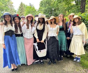 Piknik historyczny II LO w Nowym Sączu 