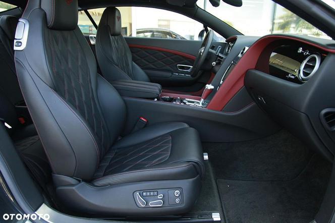 Kuba Wojewódzki, Bentley Continental GT Speed