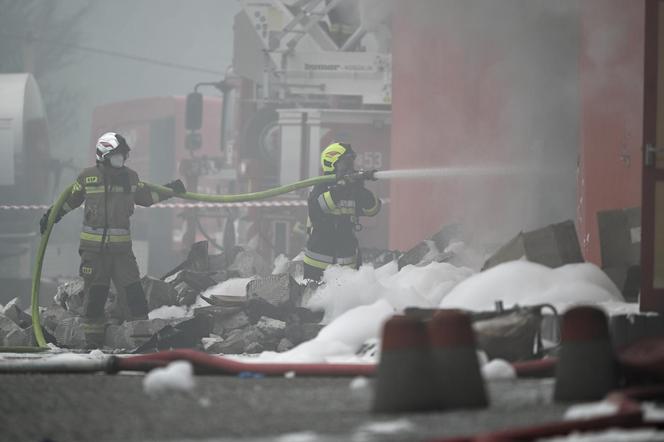 Służby ostrzegają! Alarmowy poziom amoniaku w związku z pożarem w Krośnie