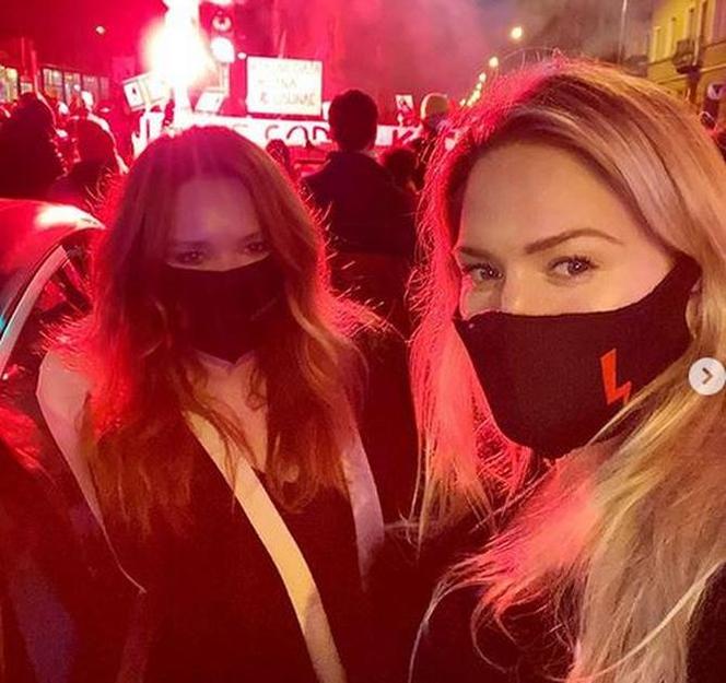 Gwiazdy protestują na Strajku Kobiet. Aktorka "M jak miłość" została pobita