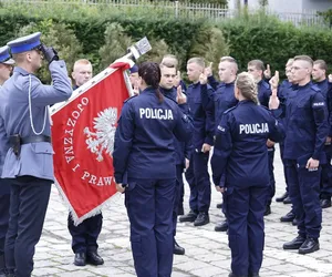 Szeregi lubelskiej policji znów się powiększyły. Przyjęto blisko 70 nowych funkcjonariuszy. Zdjęcia