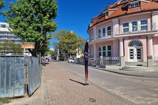 Brutalne pobicie w centrum Międzyzdrojów. Sprawca usłyszał zarzut