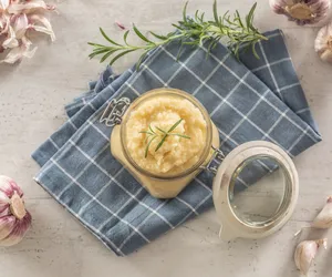 To pomoże pozbyć się komarów na dobre. Jedz jedną łyżeczkę dziennie