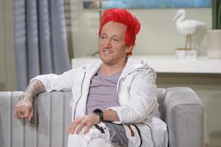 Michał Wiśniewski cierpi na nieuleczalną chorobę. Przez nią praktycznie stracił paznokcie!