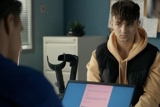 Barwy szczęścia odc. 3051. Mirek (Oliwier Kozłowski), lekarz Karol (Jan Wieczorkowski)