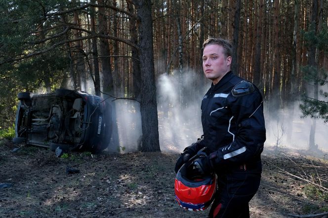 M jak miłość. To on doprowadzi do makabrycznego wypadku Zduńskich! Wcześniej zaczai się na Basię - ZDJĘCIA