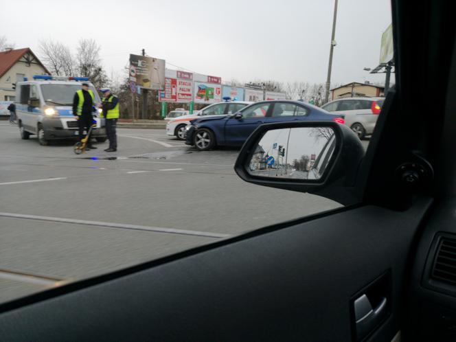 Zderzenie tramwaju i policyjnego bmw na ul. Fordońskiej w Bydgoszczy!